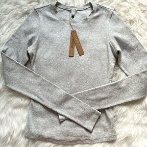 SKIMS Cotton Rib Long Sleeve Tshirt S TP-LST-4689